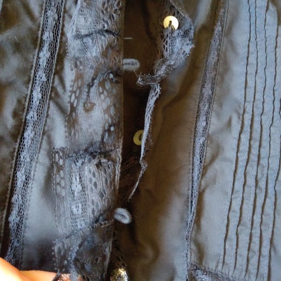 Black cotton 3/4 sleeve button down shirt with lace trim Xhilaration size XS - Picture 12 of 16